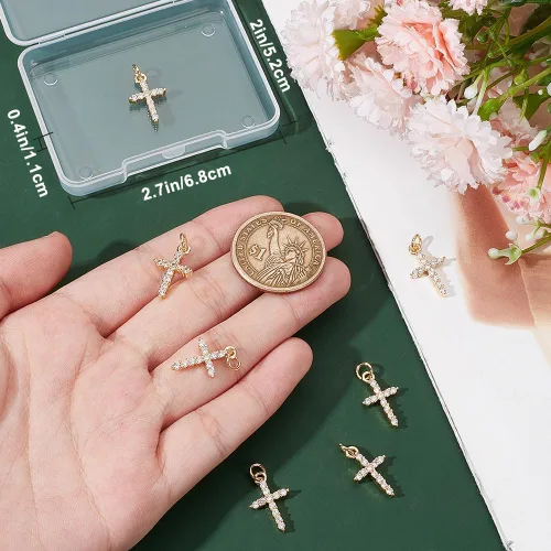 Miniatura 3 de Beebeecraft 1 caja de 10 dijes de cruz de circonita cúbica de oro pequeño con anillo de salto chapado en oro real de 18 quilates de latón