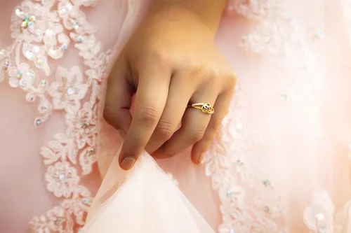 Miniatura 3 de Cherished Moments Anillo de plata de ley con corazón chapado en oro para regalo de quinceañera, regalo "Sweet 15" con 15 circonitas brillantes