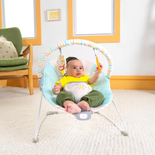 Miniatura 2 de Bright Starts Disney Baby Winnie The Pooh Hunny Hues Mecedora con Vibraciones Tranquilizantes, Unisex, para recién nacidos+