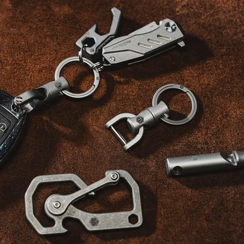 Miniatura 5 de KeyUnity KP03ST Titanium EDC Bolt Action Pen, KU00 Titanium Quickdraw Mosquetón y KM13 Paquete de conector de llavero giratorio KM13