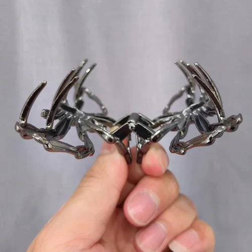 Miniatura 5 de Pinzas para el cabello grandes y realistas de metal negro con garra de araña, agarre fuerte, antideslizantes, accesorios para el cabello grueso