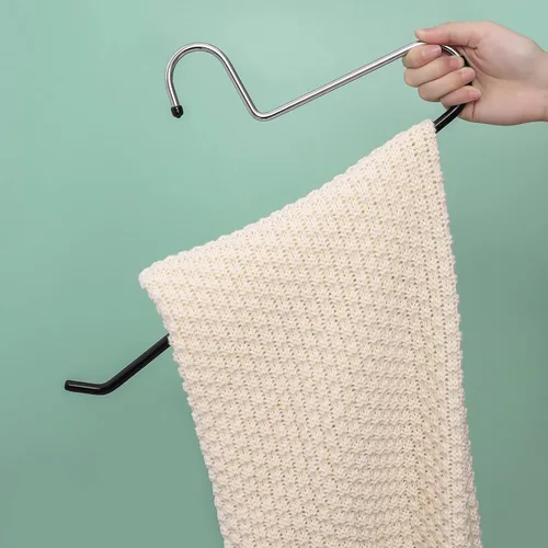 Miniatura 2 de VASLIM Perchas extra anchas para cortinas y mantas, revestidas en vinilo negro resistente y antideslizante - Soporta hasta 40 libras - Ideal