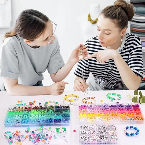 Miniatura 6 de QUEFE 2350 piezas, 64 colores, kit de cuentas de pony para hacer pulseras, kit de pulseras de amistad con cuentas de arcoíris Kandi, cuentas
