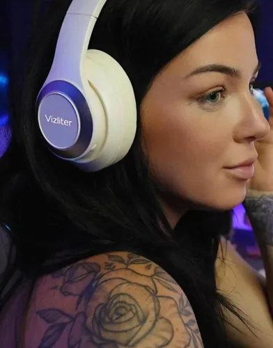 Miniatura 2 de Vizliter TWS - Auriculares Bluetooth inalámbricos con graves profundos 5.3 con micrófono integrado y luces LED con cancelación de ruido (beige)
