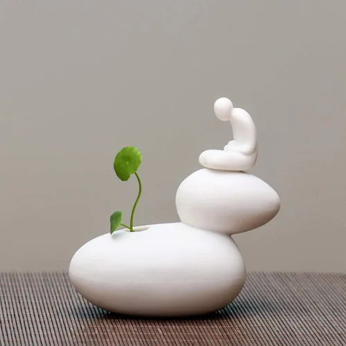 Miniatura 2 de KJYHXX Figura de Buda de cerámica sin fase, dispositivo de arreglo floral hidropónico de monje, adorno pequeño ideal para escritorios del hogar