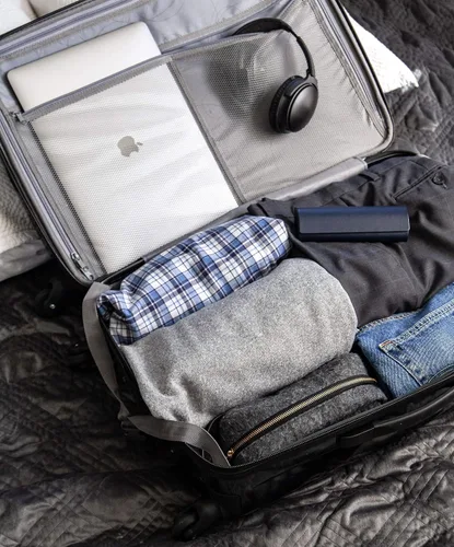 Miniatura 27 de Samsonite Winfield 2 Equipaje rígido con ruedas giratorias, Azul profundo, Juego de 3 piezas (20/24/28)