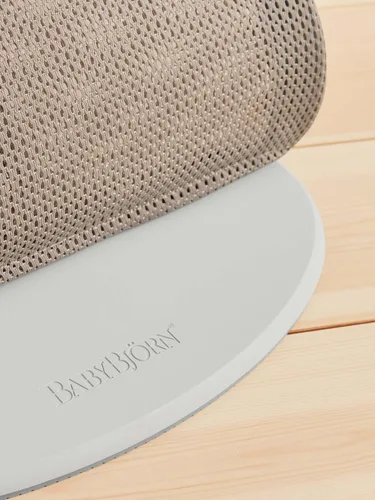 Miniatura 8 de BabyBjörn Bouncer Balance Soft, Marco Gris Claro, Malla, Gris Beige/Blanco (005144US)