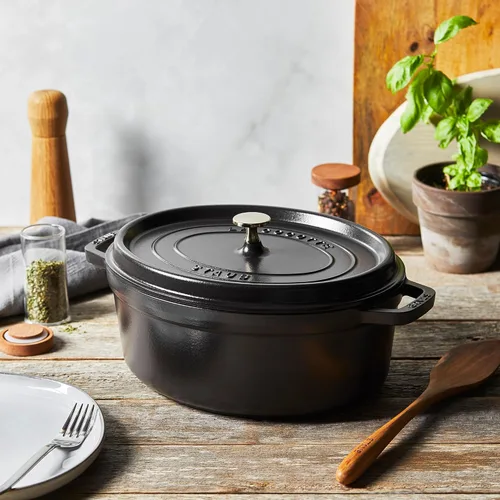 Miniatura 7 de Staub Horno holandés ovalado de 8.5 cuartos de galón, color negro mate 01) Negro
