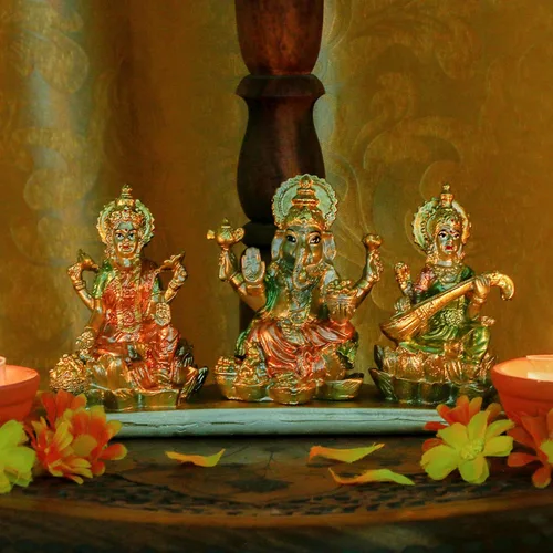 Miniatura 3 de alikiki Estatua hindú de Lakshmi Ganesha Saraswati – Ídolo de Laxmi Ganesh para decoración del tablero del automóvil, templo mandir Pooja, artículo