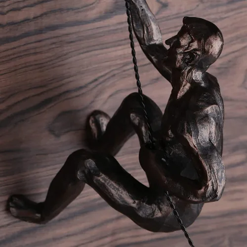 Miniatura 6 de Gran conjunto de 3 esculturas de pared de hombres escalando Arte decorativo de pared nórdica de simplicidad moderna, esculturas de hombre escalador