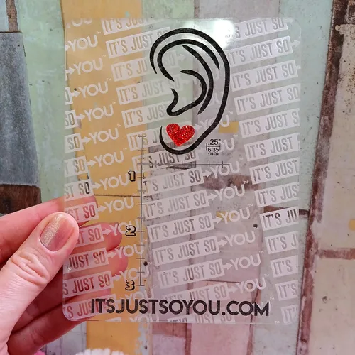Miniatura 6 de Aretes de corazón con purpurina roja con postes de titanio hipoalergénicos sin níquel