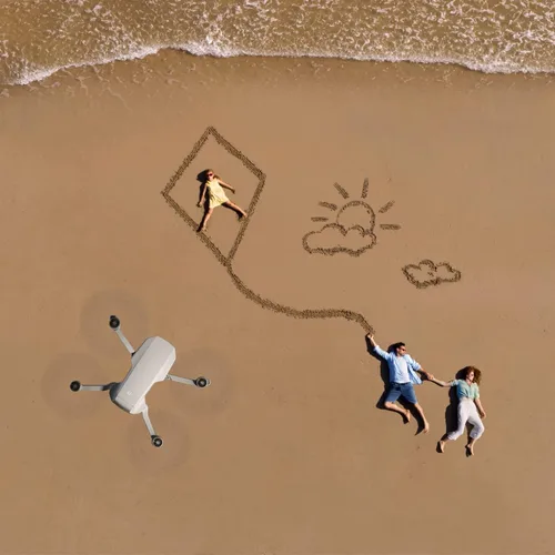 Miniatura 8 de DJI Mini 2 Fly More Combo – Dron plegable ultraligero, cardán de 3 ejes con cámara 4K, fotos de 12 MP, tiempo de vuelo de 31 minutos, transmisión