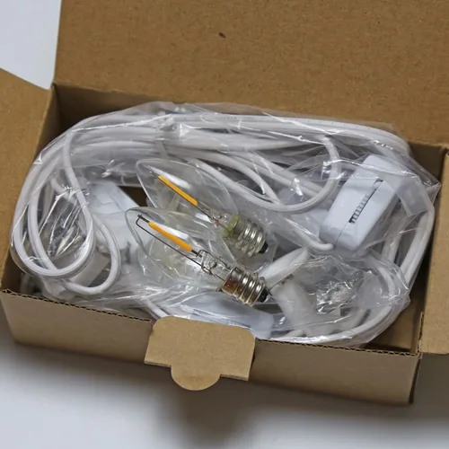 Miniatura 5 de KGC Cable de Accesorios C7 con 2 Bombillas LED C7 Base Candelabro E12 con Casquillo, Cable Blanco con Interruptor de Encendido/Apagado y Enchufes