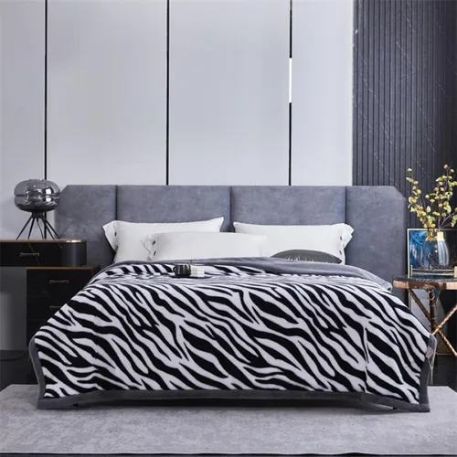 Miniatura 14 de LGYKUMEG Manta pesada de visón coreano, estilo coreano, 9 libras, tamaño Queen, 79 x 91 pulgadas, manta Raschel de felpa reversible suave y cálida