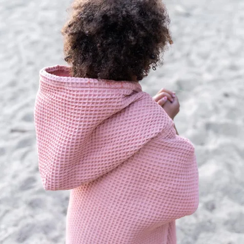 Miniatura 6 de Jade&Kai Toalla con capucha para bebés y niños pequeños, se ajusta a un poncho, gofre de algodón orgánico, ligera y absorbente, para baño, playa