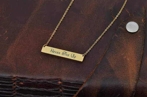 Miniatura 4 de HUAN XUN Collar de barra horizontal con placa de nombre personalizada, chapado en oro
