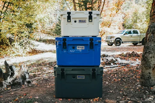 Miniatura 4 de Blue Coolers Ark Series 100-110 Quarts, enfriador de hielo moldeado por roto Gran baúl de hielo con capacidad para hasta 10 días Blanco ártico