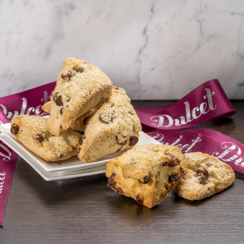 Miniatura 2 de Dulcet Gift Baskets Artesano Scone - Lata de regalo para el día del padre, pasteles gourmet para papá, abuelo, novio o compañero de trabajo.