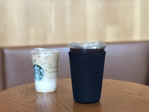 Miniatura 6 de Paquete de 3 fundas reutilizables para café helado - Xumbtvs funda aislante para bebidas frías, soporte de taza de café de neopreno (negro)