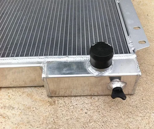 Miniatura 4 de Radiador de aluminio de 3 filas + ventilador para Toyota Land Cruiser FJ40 FJ45 Gasolina MT 1970-1980 1971 1972 1973