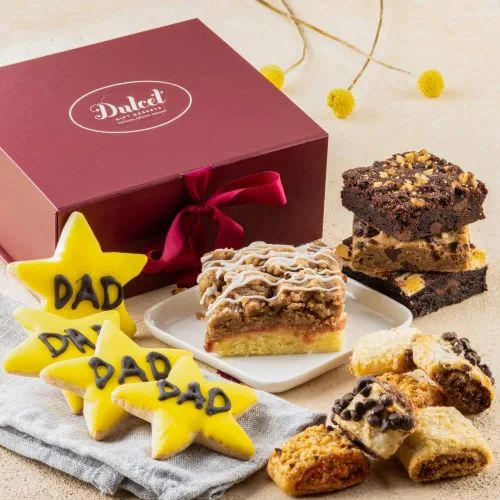 Miniatura 12 de Dulcet Gift Baskets Caja de regalo de la colección de chocolate definitiva rellena con brownie de dulce de leche, rugelah escamoso, pastel