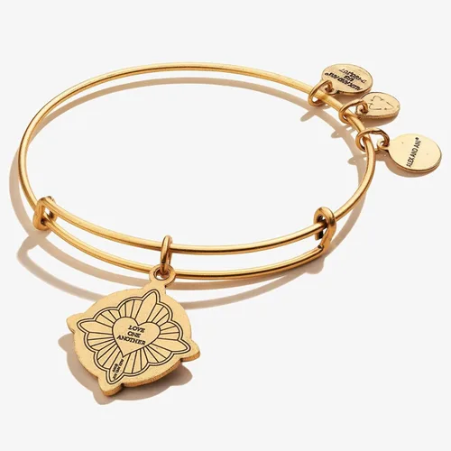 Miniatura 2 de Alex and Ani Divine Guides Pulsera expandible para mujer, dije grabado de Jesús, acabado rafaeliano, de 2 a 3.5 pulgadas