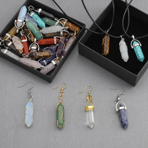 Miniatura 6 de Lezam 24 piezas de dijes de cristal de curación para mujeres, piedras naturales de cuarzo de chakra, dijes hexagonales de piedra preciosa a granel