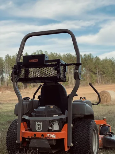 Miniatura 10 de MAXXTUFF Cesta de tractor ROPSRIDER XHD de alta resistencia, se adapta a la mayoría de barras ROPS de tractor y cortacésped de giro cero