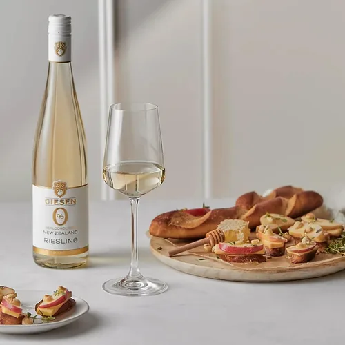 Miniatura 2 de Giesen Riesling sin alcohol - Vino blanco desalcoholizado prémium de Nueva Zelanda