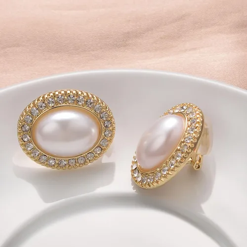 Miniatura 44 de Yoursfs Aretes de clip de perlas blancas grandes para mujer, chapados en oro de 18 quilates, hipoalergénicos, sin perforaciones, joyería brillante
