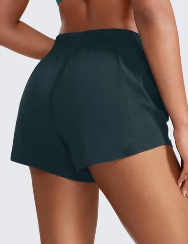 Miniatura 52 de CRZ YOGA Pantalones cortos de correr de cintura alta para mujer de 2.5 pulgadas, forro de malla de secado rápido para entrenamiento deportivo