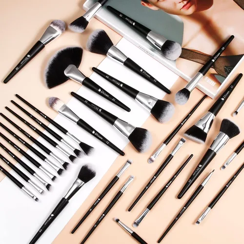 Miniatura 7 de DUcare Juego de 32 brochas de maquillaje de grado profesional, ultra suave, base sintética, contorno en polvo, rubor, corrector de ojos, sombra