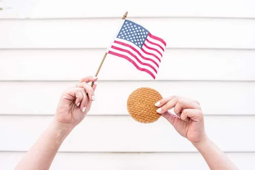 Miniatura 7 de 3Bros Stroopwafels, galletas de waffle holandesas rellenas de caramelo, envueltas individualmente, 10 unidades, exterior suave y tostado con relleno