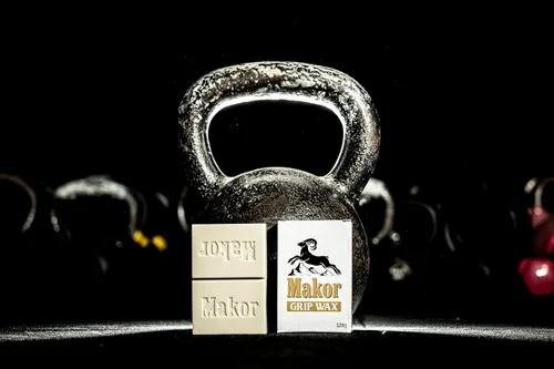 Miniatura 8 de MAKOR GRIPWAX - Barra de dominadas todo en uno con potenciador de agarre de 2.12 oz, anillos, pesas rusas, mancuernas para crossfit, F45, Hyrox