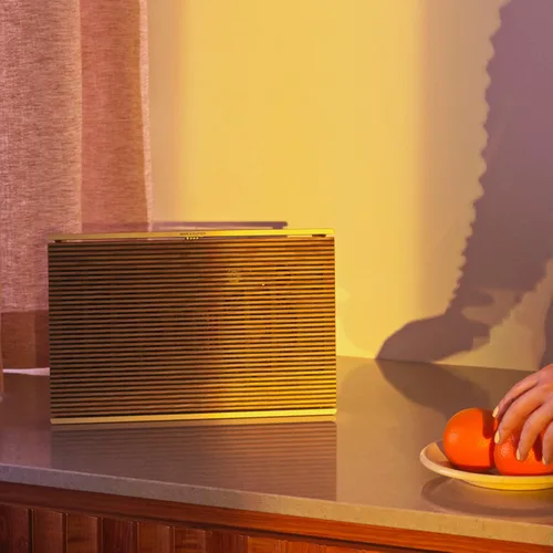 Miniatura 11 de Bang & Olufsen Beosound Level - Altavoz portátil multihabitación con Wi-Fi, tono dorado/roble claro