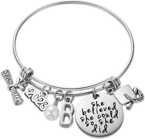 Ukodnus Regalo de graduación de clase 2023, pulsera de graduación para adultos mayores 2023, regalos de graduación inspiradores para ella, 26