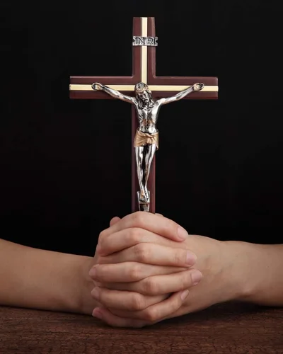 Miniatura 8 de KUXBET Crucifijo de Pie Cruz con Soporte Desmontable de 10.6 Pulgadas Cruz de Madera Católica de Jesucristo para Colgar en la Pared para Decoración