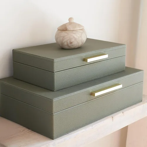 Miniatura 10 de ZICOTO Cajas de almacenamiento decorativas con tapas, juego de 2 hermosos cubos organizadores de piel sintética para la decoración de tu estantería