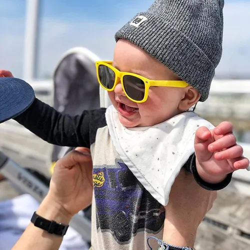 Miniatura 7 de SUNOVELTIES Paquete de 12 lentes de sol retro neón para niños, lentes clásicos de corazón a granel, regalos de fiesta para niños y niñas, disfraz al