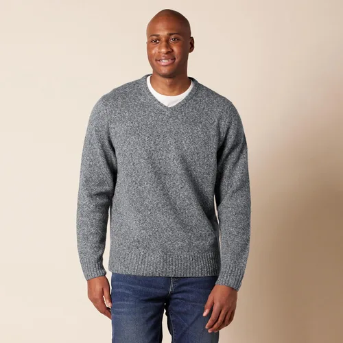 Miniatura 7 de Tienda Essentials Suéter de manga larga con cuello en V suave para hombre
