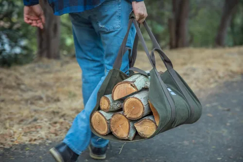 Miniatura 9 de Bolsa de lona encerada resistente para leña - asas dobles únicas que permiten un agarre seguro y cómodo con varios tamaños de carga. La correa