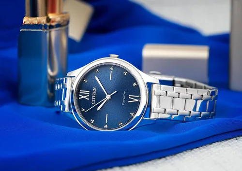 Miniatura 5 de Citizen Eco-Drive Reloj elegante para mujer con esfera azul EM0500-73L, plateado, Moderno
