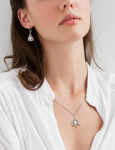 Miniatura 3 de STARCHENIE Collar de nudo celta para mujer, plata de ley 925, colgante de nudo de amor Trinity, piedras de nacimiento, joyería
