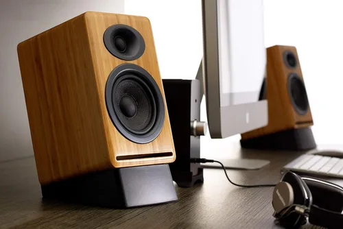 Miniatura 2 de Audioengine P4 (Pr.) Bocinas pasivas de estantería de 2 vías Madera natural