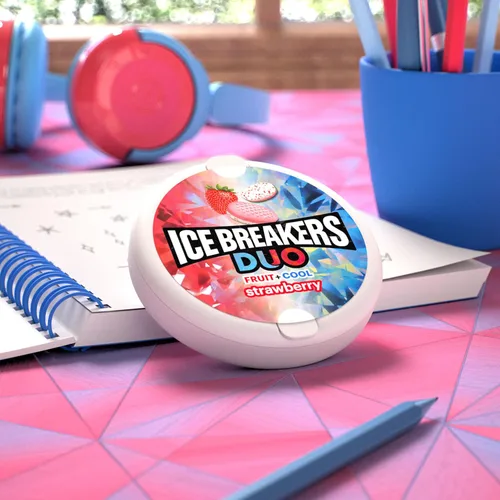 Miniatura 5 de ICE BREAKERS Duo Fruit Plus Cool Strawberry - Latas de mentas sin azúcar, 1.3 onzas (8 unidades)