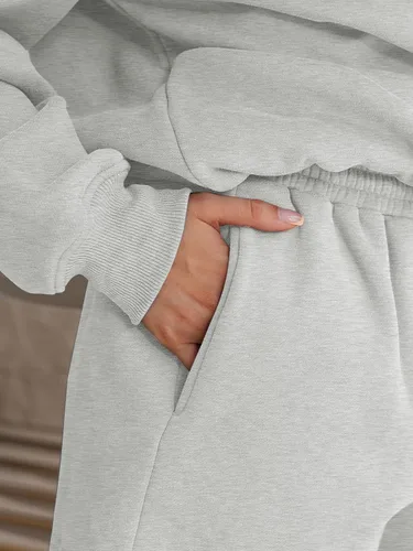 Miniatura 4 de AUTOMET Conjunto de 2 piezas para mujer, conjunto de descanso de dos piezas, conjunto de sudadera a juego, cómodo, conjunto corto, ropa de moda