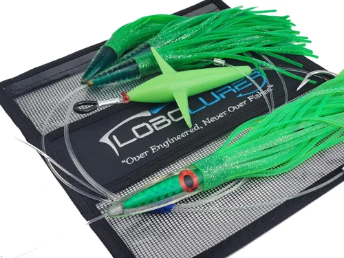Lobo Lures #219 - Cadena de margarita de pesca de atún verde de 13 pulgadas, estilo máquina de atún bala, 400 libras líder y gancho 10/0