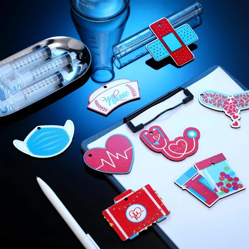 Miniatura 3 de Remerry 55 piezas de adorno de madera para enfermera de Navidad, adorno médico de Navidad, diseño de enfermería, regalo para colgar rebanada