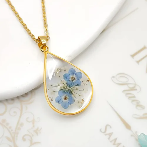 Miniatura 15 de Collar de flores silvestres prensadas con encaje de Forget-Me-Not y Queen Anne Collar de flores prensadas de oro Collares hechos a mano