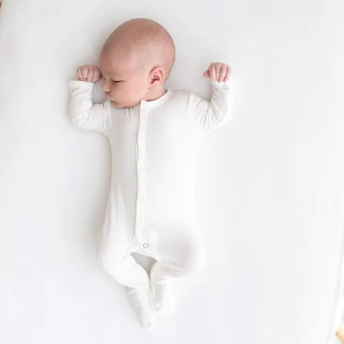 Miniatura 2 de KYTE BABY Mameluco unisex, rayón hecho de bambú, cierre a presión, 0-24 meses